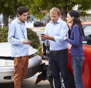 What to do if you are in an auto accident in Rhode Island or Massachusetts